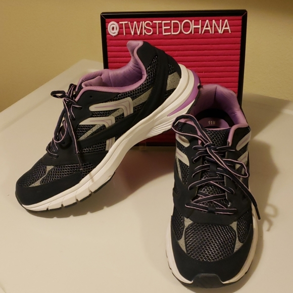 dr scholl's women's walking shoes wide